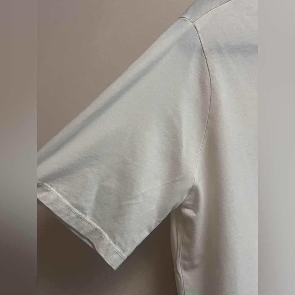 CLU Women’s White Short Sleeve T-Shirt with Ruffle Asymmetrical Hem -Size Medium - Picture 4 of 9